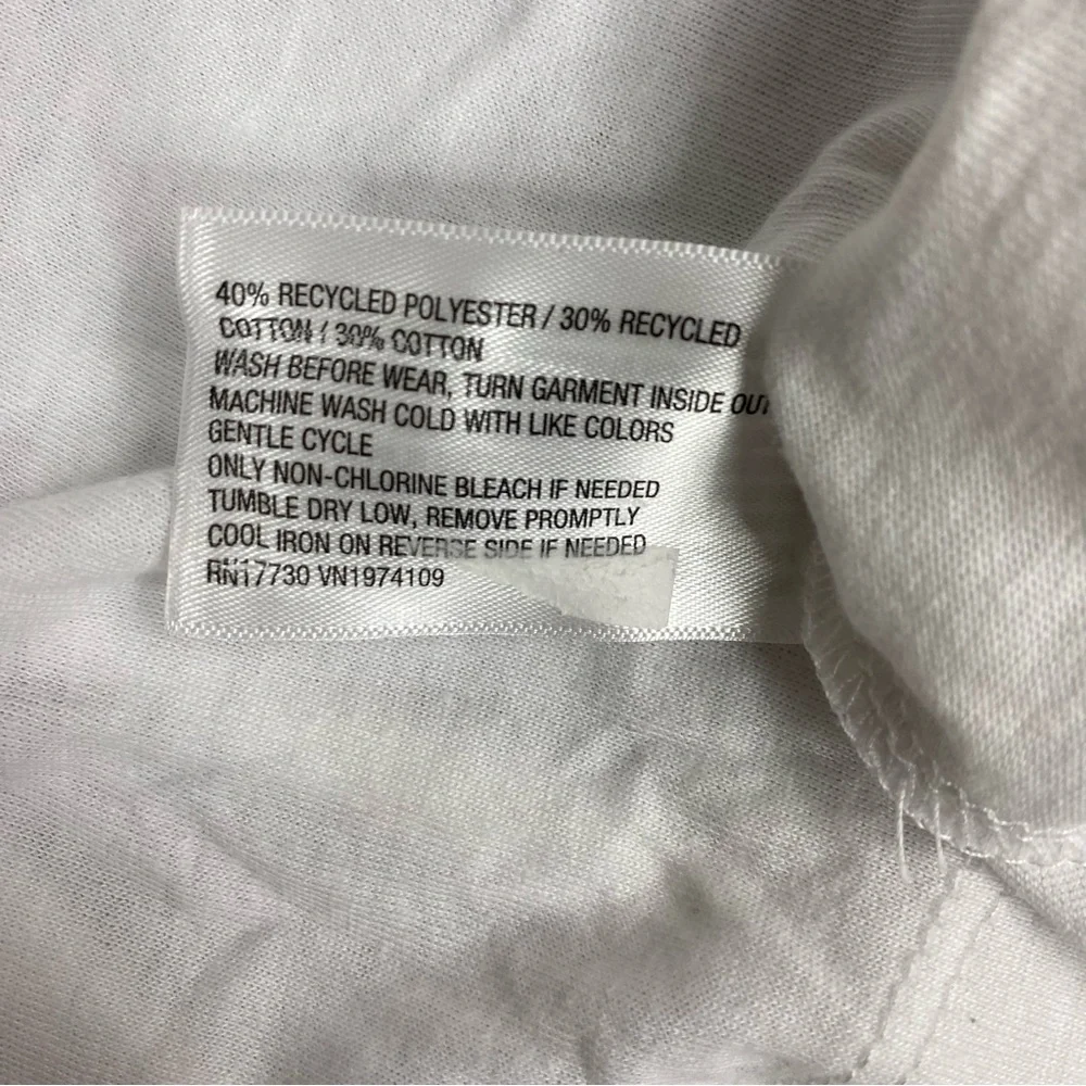 Universal Thread White Venice Graphic Tee - Picture 7 of 7